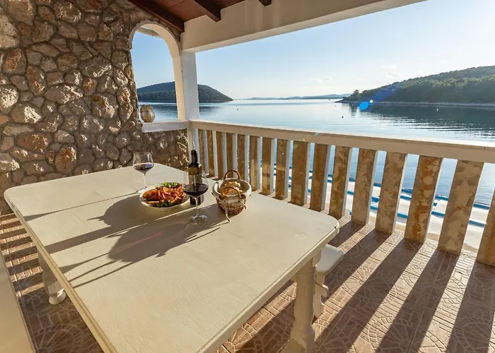 فيلة Otus Kraj (Zadar)